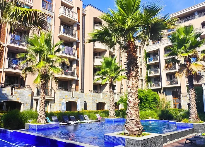 Attractive Studio-apartment In Sunny Cascadas Family 써니비치