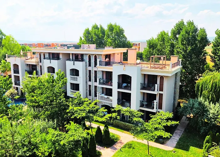 Attractive Studio-apartment In Sunny Cascadas Family 아파트 써니비치