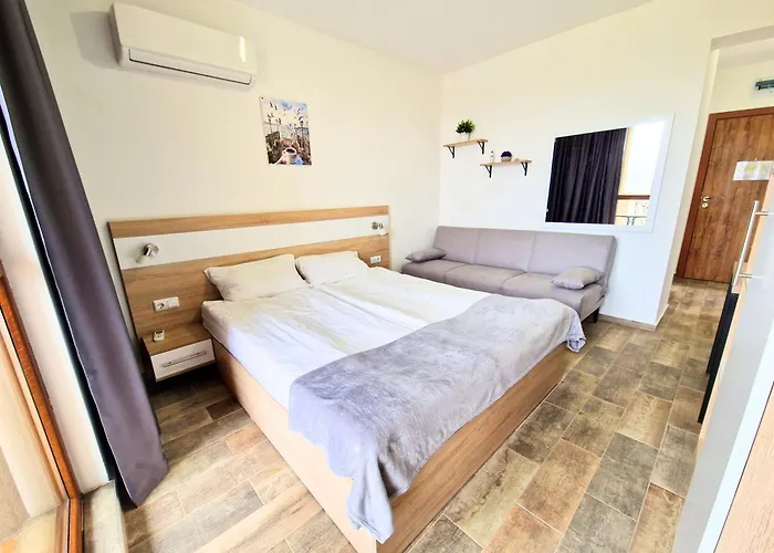 Attractive Studio-apartment In Sunny Cascadas Family 아파트 *