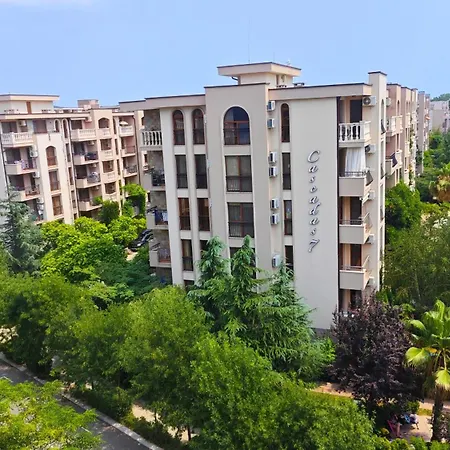 Apartamento Attractive Studio-apartment In Sunny Cascadas Family