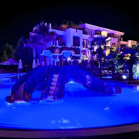 דירה Attractive Studio-apartment In Sunny Cascadas Family סאני ביץ'