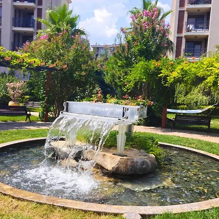 Attractive Studio-apartment In Sunny Cascadas Family 써니비치