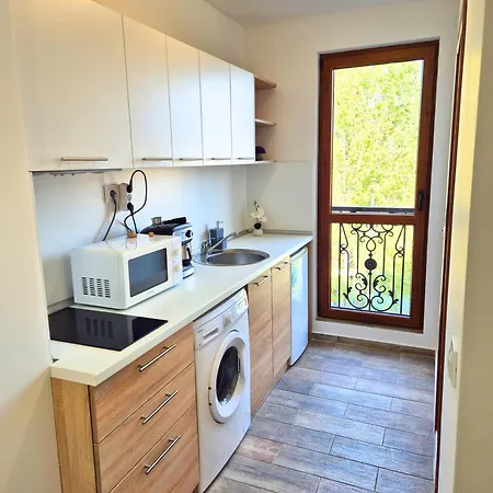 Attractive Studio-apartment In Sunny Cascadas Family