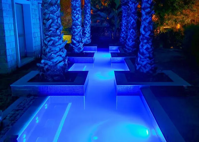 Attractive Studio-apartment In Sunny Cascadas Family Apartament